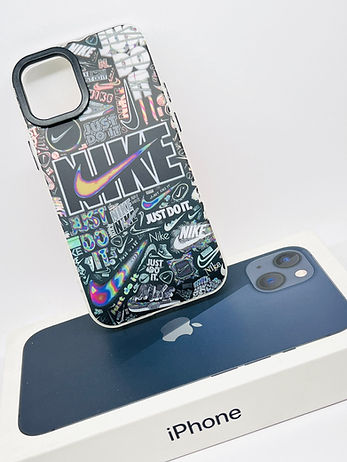 iPhone 3D fluorescent colour changing case